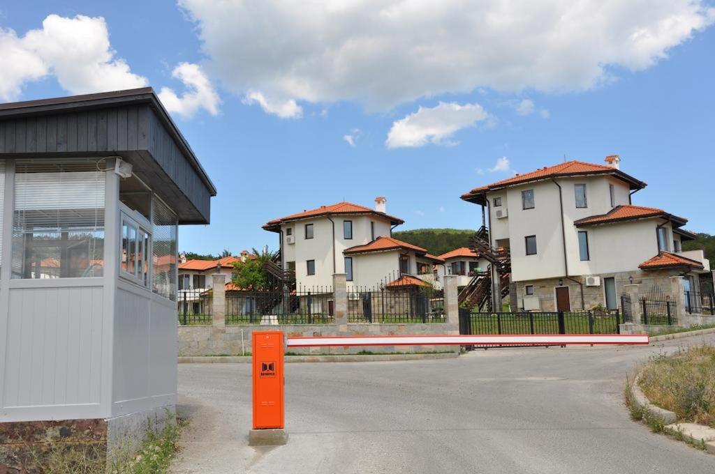 Villa Nina - Bay View Villas Kosharitsa ภายนอก รูปภาพ